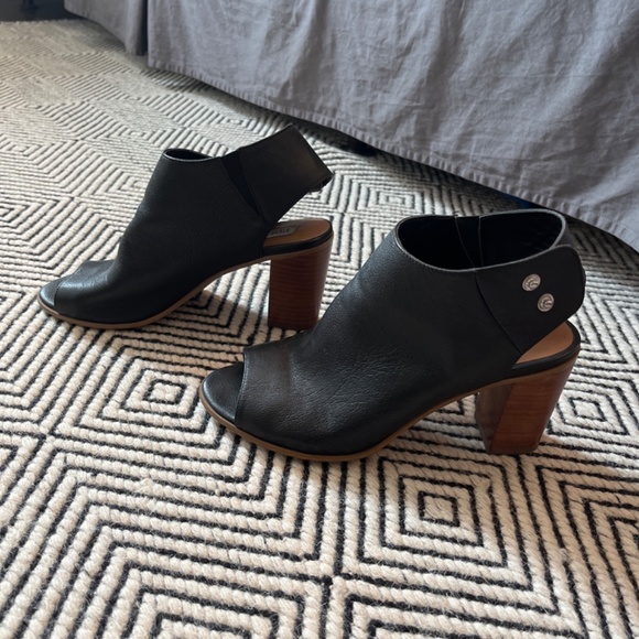 Steve Madden leather shoes size 8 - Picture 2 of 4
